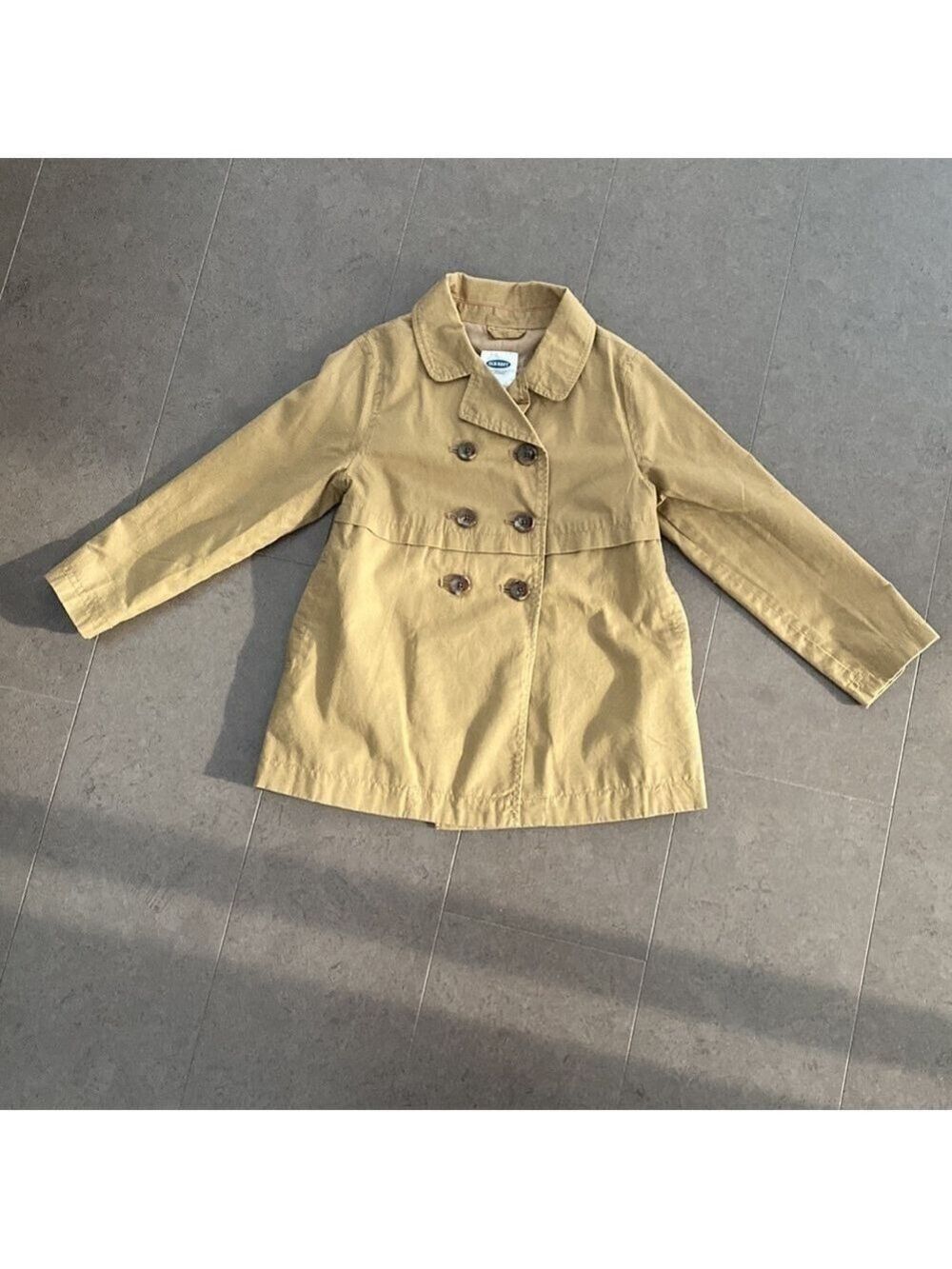 Old Navy girls trenchcoat size 5T